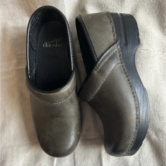 Dansko Women's Professional Clog-Slip on, All Day Comfort, Arch Support - Picture 2 of 3